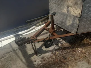 2020 3M x 1M x 1M BOX TRAILER WITH PAPERS AND DOUBLE AXLE