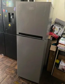 Used fridge with bottom freezer for sale. Urgent