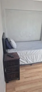 Furnished room to let in Table View