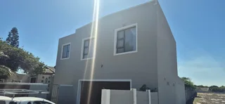 Furnished room to let in Table View