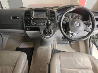 2010 Volkswagen Caravelle 2.0BiTDI Auto for sale