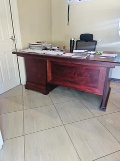 Office table