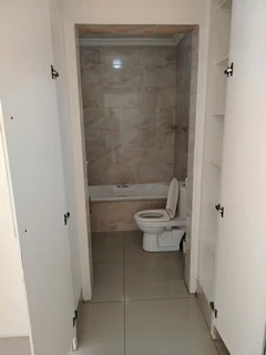 Bachelor flat/ granny cottage to let