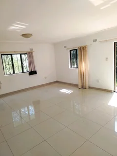 Bachelor flat/ granny cottage to let