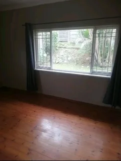 3 bedroom House for rent in Umbilo. Shared property with 2 other outbuildings .