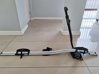 Thule Proride roof bike rack