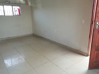Garage Available in Soweto