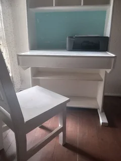 Study desk & bookshelf combo with chair