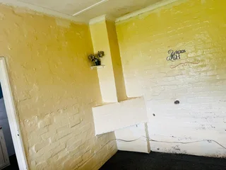 Bachelor accomodation - Scottsville