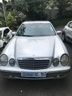 2002 Mercedes-Benz 200 Series Sedan