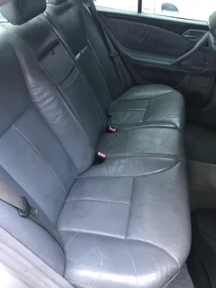 2002 Mercedes-Benz 200 Series Sedan