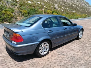 1999 BMW 328i Manual