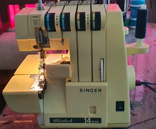 Singer Ultra Lock - Model 14U34B - Overlocker