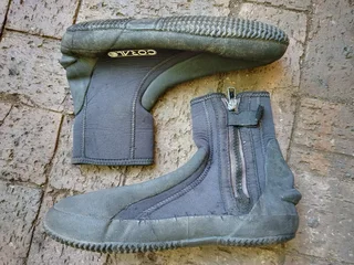 Booties Coral Hard Soled Dive and Angler UK11