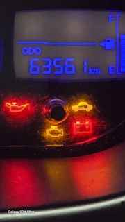 reb r2016 Hyundai i10 Hatchback  - Very Low Kilometres!!!!: 64 000 kms  - PH 0714406829  Lady owner