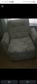 Single lounge chair