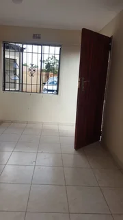 SLOVOVILLE-HOUSE:1 BEDROOM,1 BATHROOM, OPEN PLAN KITCHEN &amp; LOUNGE DINING ROOM