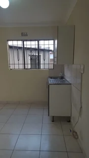 SLOVOVILLE-HOUSE:1 BEDROOM,1 BATHROOM, OPEN PLAN KITCHEN &amp; LOUNGE DINING ROOM