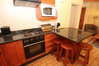 Holiday accommodation- Pilanesburg- Bakgatla Resort-19 -26 Dec (R9990 for 7 nights)