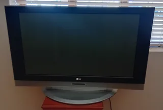 LG 42" TV