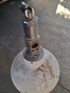 Home Oxygen Bottle complete with Regulator