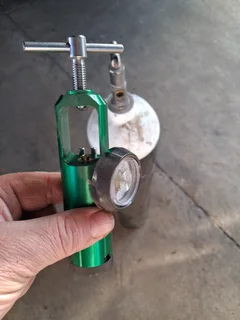 Home Oxygen Bottle complete with Regulator