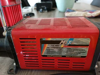 Moto Quip 72L/min Air Compressor