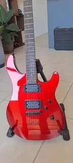 Peavey Predator Plus Guitar with case