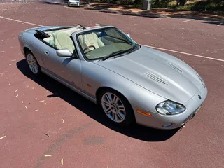2004 Jaguar XKR Convertible