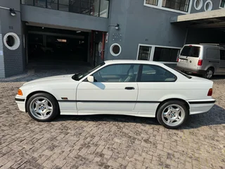 1994 BMW 325i E36 Coupe
