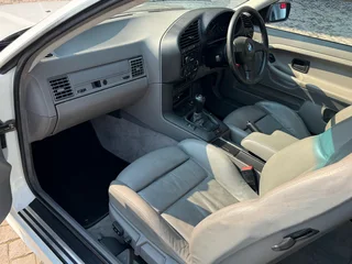 1994 BMW 325i E36 Coupe