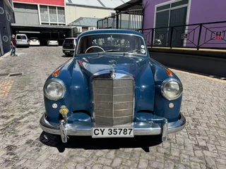 1958 Mercedes Benz 219 Ponton