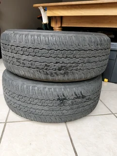 2 x Dunlop tyres