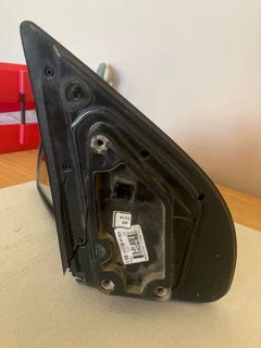 Bargain: Hyundai i20 door mirror (2009-2012)