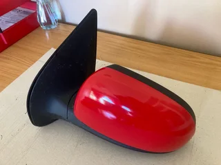 Bargain: Hyundai i20 door mirror (2009-2012)
