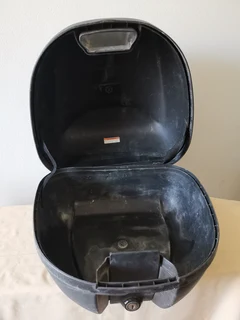 Aprilia top box