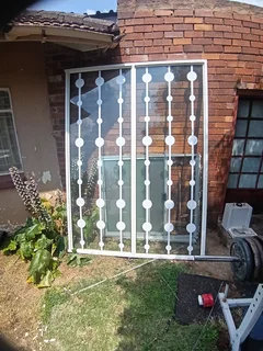 Aluminum Frame With Tempered Glass