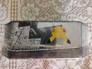 Pokemon Celebrations - Tin Dark Sylveon Box