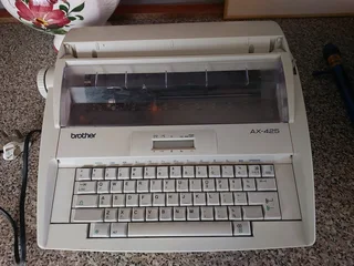 Brother AX425 Electric typewriter