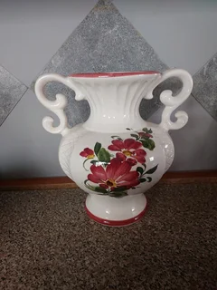 Medium Vase