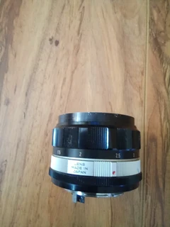 Konica Hexanon 1:1.4 Lense