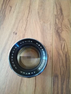 Konica Hexanon 1:1.4 Lense