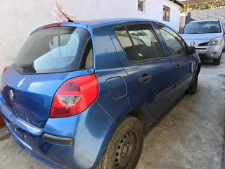 Renault Clio 3 stripping