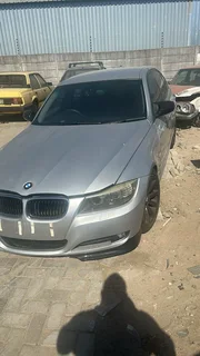 BMW e90 320i accident damage