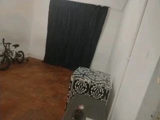 Outside room in klipkop Parow R3300