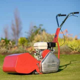 Lawn mower self driver