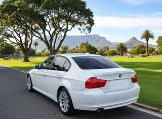 2011 BMW 3 Series Sedan