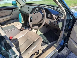 1997 Mercedes-Benz C-Class Sedan C220 Automatic For Sale