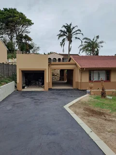 3 bedroom freestanding house for rent in Hillary Queensburgh