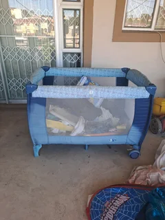 Baby camp cot